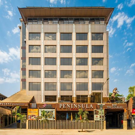Hotel Peninsula Redpine Bombaj Exteriér fotografie